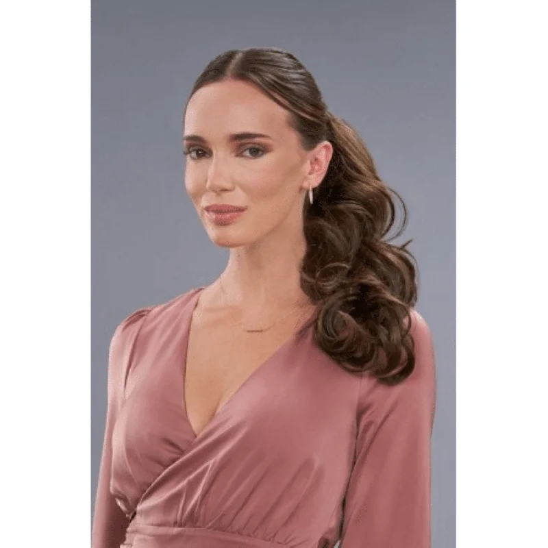 Long - length wig with a side - part for a more flattering lookeasiPony Medium Wavy HD by Jon Renau / ALL SALES FINAL