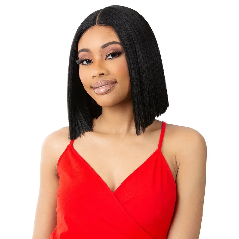 Ash - blonde bob wig for a trendy and cool - toned lookNutique BFF Collection Synthetic HD Lace Front Wig - Givana