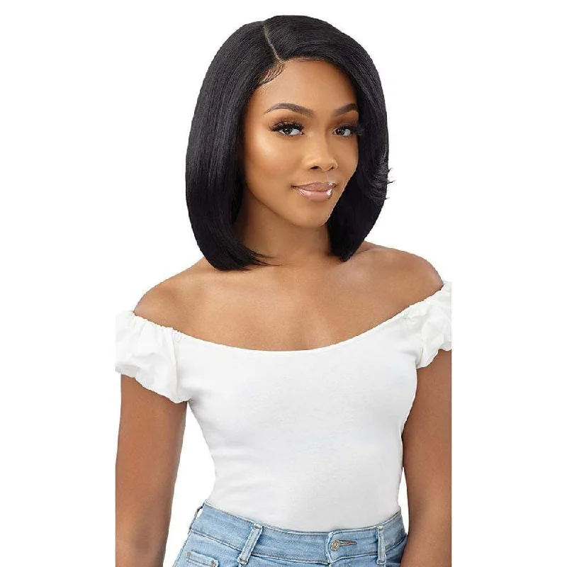 Short - bob wig for a super - sleek and minimalist styleOutre EveryWear Synthetic Lace Front Wig - Every 11