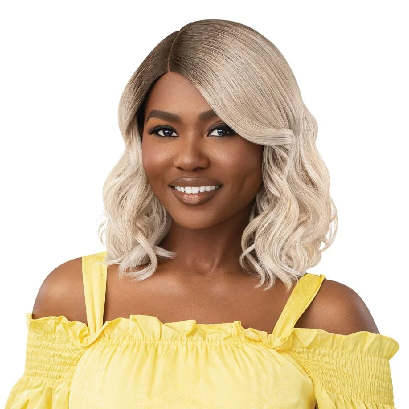 Bob wig in a jet - black color for a classic appearanceOutre The Daily Wig Synthetic Lace Part Wig – Tessina