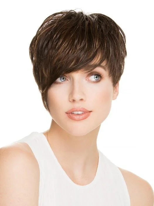 Ash - blonde bob wig for a trendy and cool - toned lookPoint | Perucci | Synthetic Wig