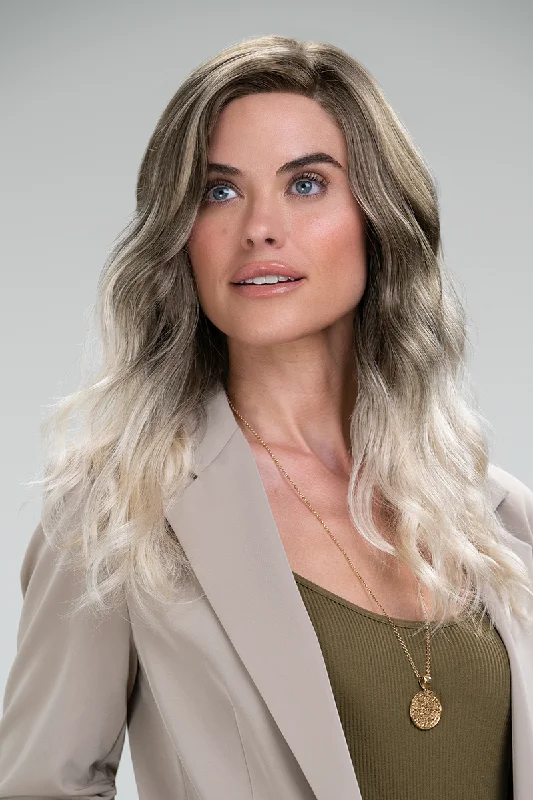 Wavy wig with a 180 - density for a full and thick appearanceSarah Wig by Jon Renau | Lace Front | Mono Top | Hand-Tied | Synthetic Fiber