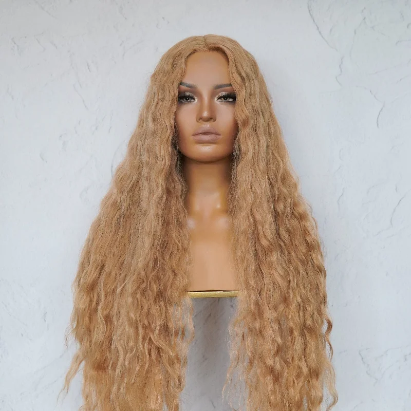 Wavy wig with auburn undertones for a unique and eye - catching colorCARDI 40" Caramel Lace Front Wig