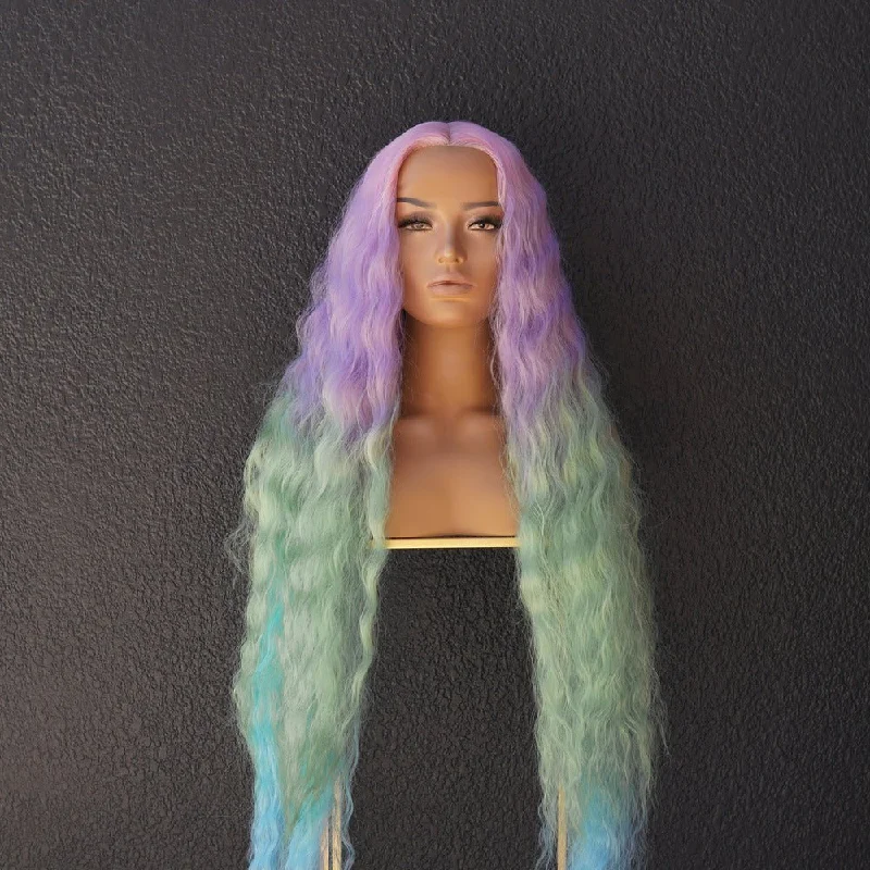 Wavy wig with a silk - base cap for a comfortable and smooth feelCARDI 40" Rainbow Lace Front Wig