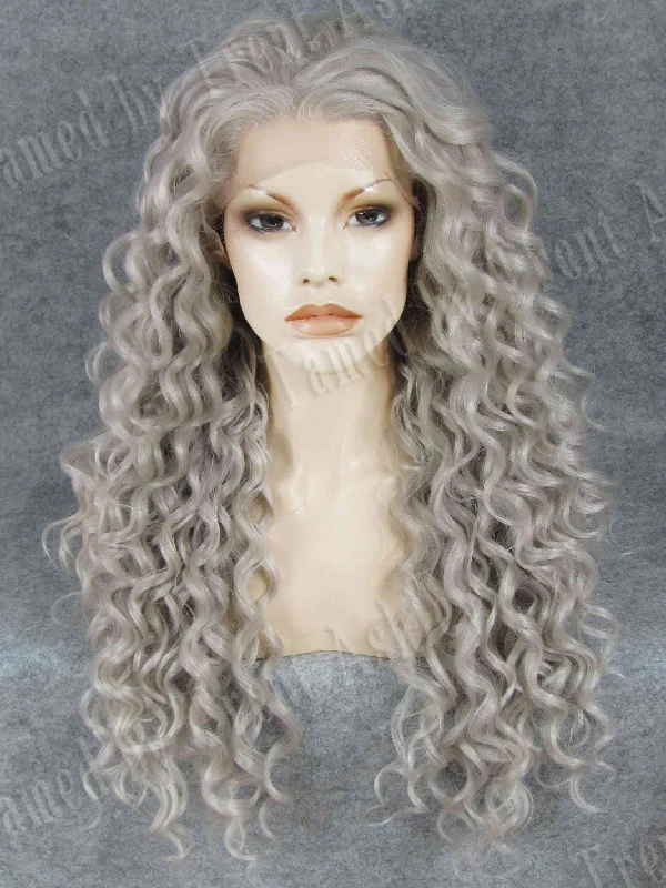 Curly wig with a wavy fringe for a soft and feminine lookDIANNA TITANIUM