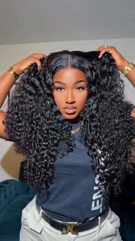 Curly wig with a side - swept bang for a sophisticated lookLuna wig