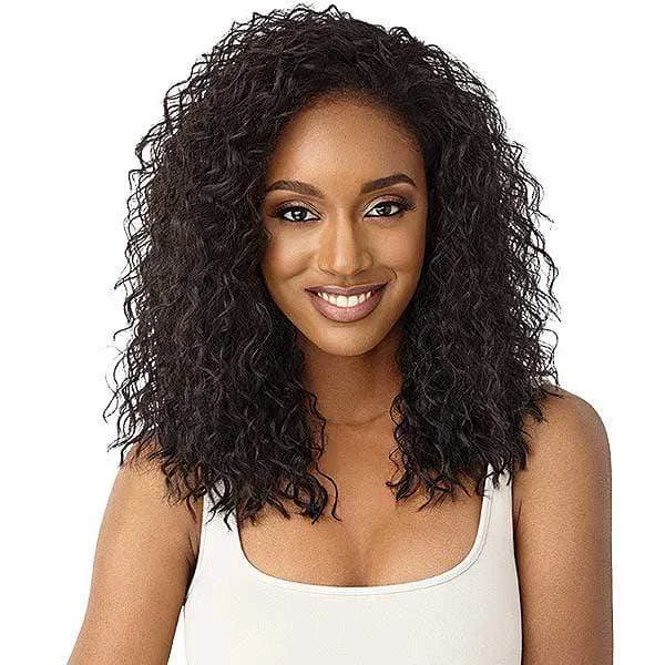 Half wig with a wavy texture for a beachy lookOutre Quick Weave Synthetic Half Wig - LITA