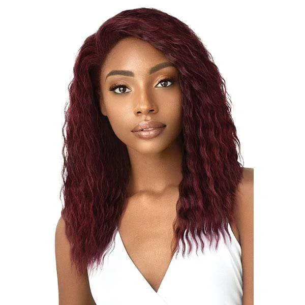 Half wig with a silk - base cap for a comfortable and smooth feelOutre Synthetic Quick Weave Half Wig - XIOMARA