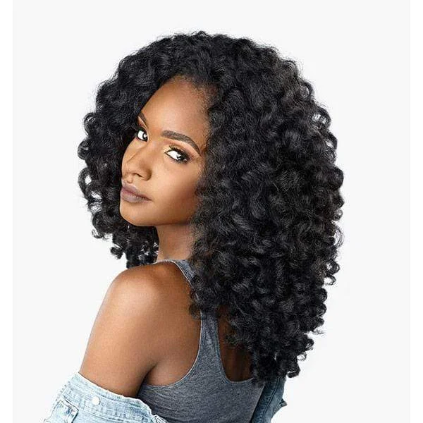 Half wig with a honey - blonde color for a warm and sunny appearanceSensationnel Instant Weave Curls Kinks & CO Synthetic Half Wig - MONEY MAKER