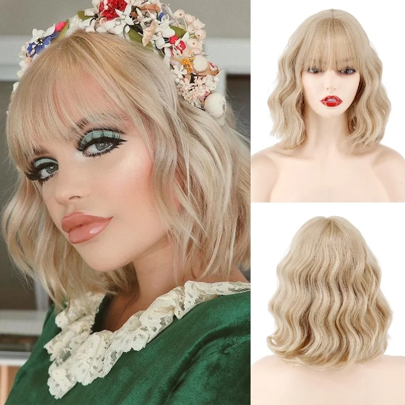 Wavy wig with a 180 - density for a full and thick appearanceWavy Short Blonde Synthetic Wigs