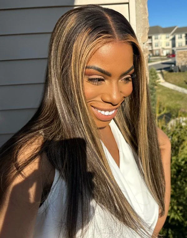 Glueless wig with a pre - plucked hairline for a more natural look16-20 Inch Blonde Highlight Yaki Straight Glueless Human Hair Lace Wig / Closure Wig - LFW099